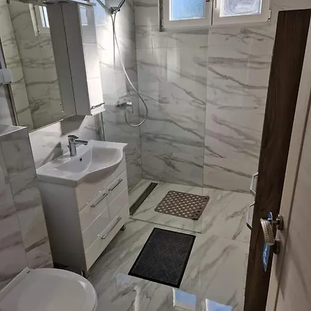 Sobe Zimmer & Apartmani Nova Gradiska Exterior foto