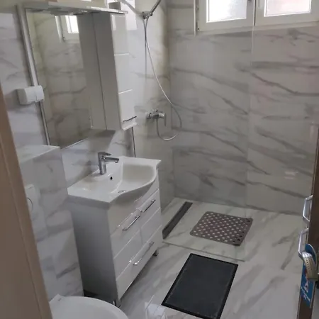 Sobe Zimmer & Apartmani Nova Gradiska Exterior foto