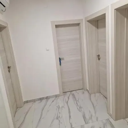 Sobe Zimmer & Apartmani Nova Gradiska Exterior foto