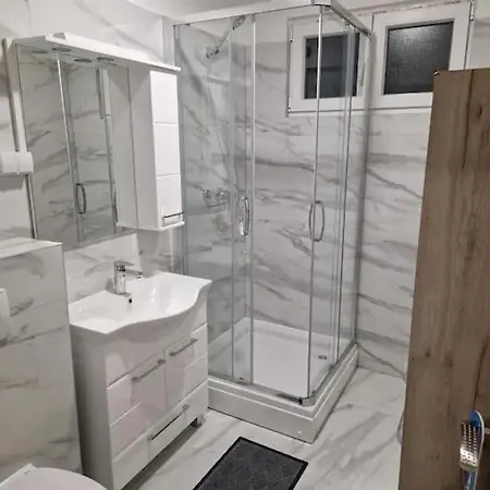 Sobe Zimmer & Apartmani Nova Gradiska Exterior foto