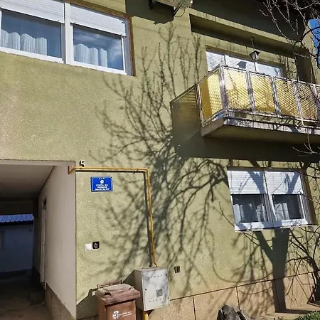 Sobe Zimmer & Apartmani Nova Gradiska Exterior foto