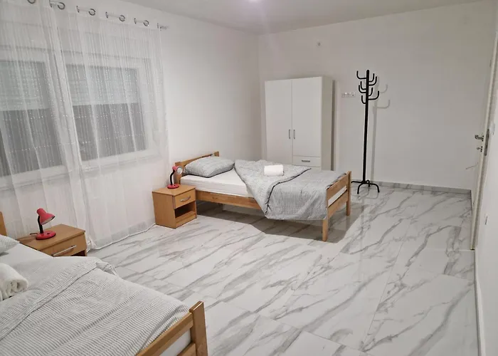 Sobe Zimmer & Apartmani Nova Gradiska